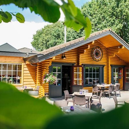 Een Gezellige Chalet Met Zonnige Buitenruimte Op De Veluwe! Villa Putten Exterior foto